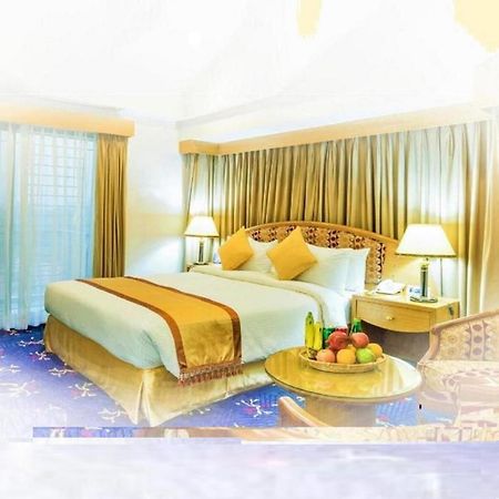 Hotel Lake Castle - Parkview Dhaka Exteriör bild