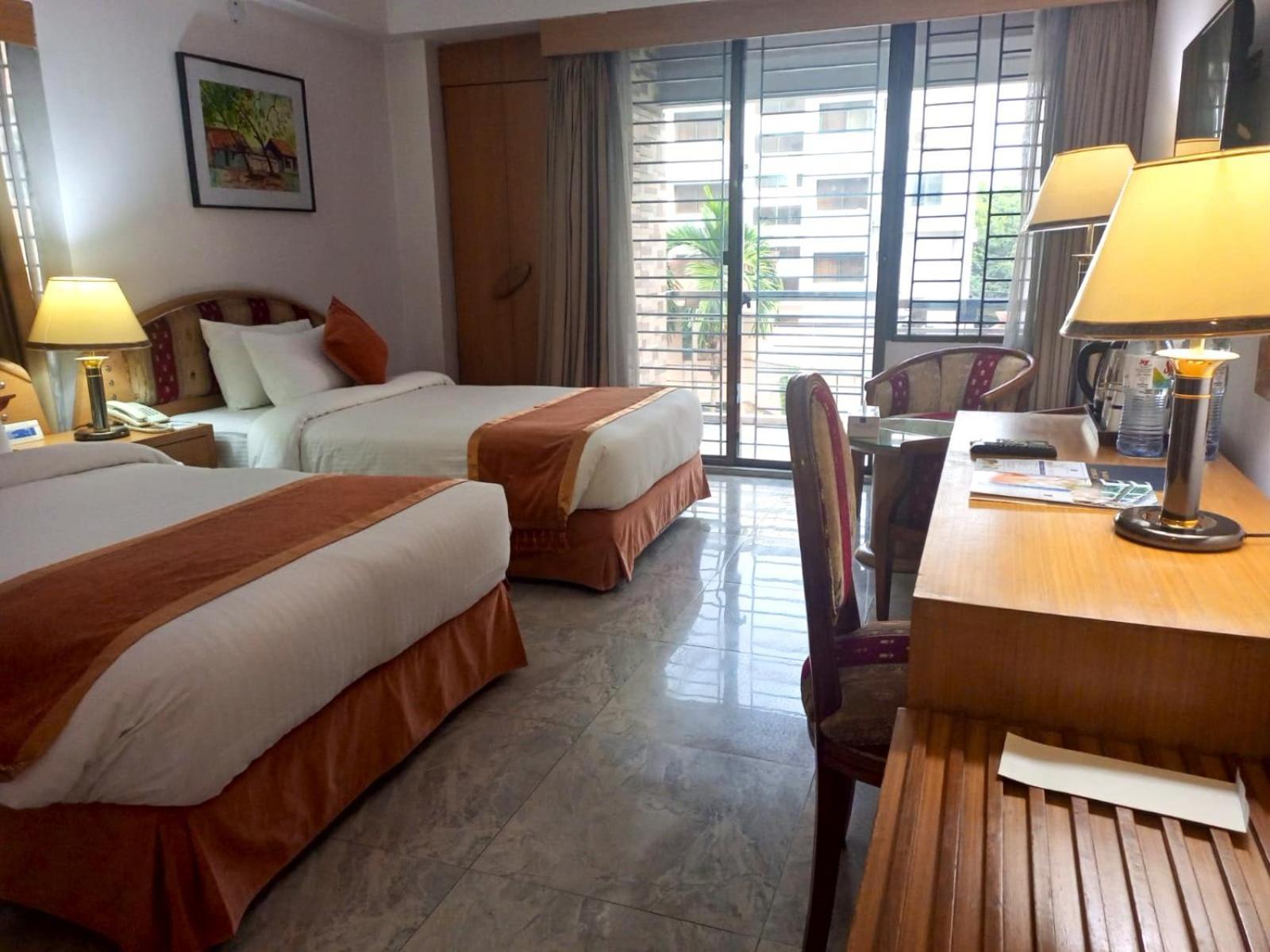 Hotel Lake Castle - Parkview Dhaka Exteriör bild